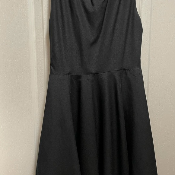 Black Dress - Picture 2 of 4